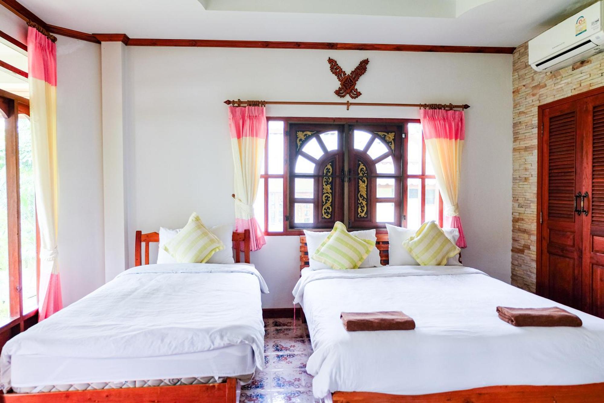 Mont Goei Pai Hotel Bagian luar foto