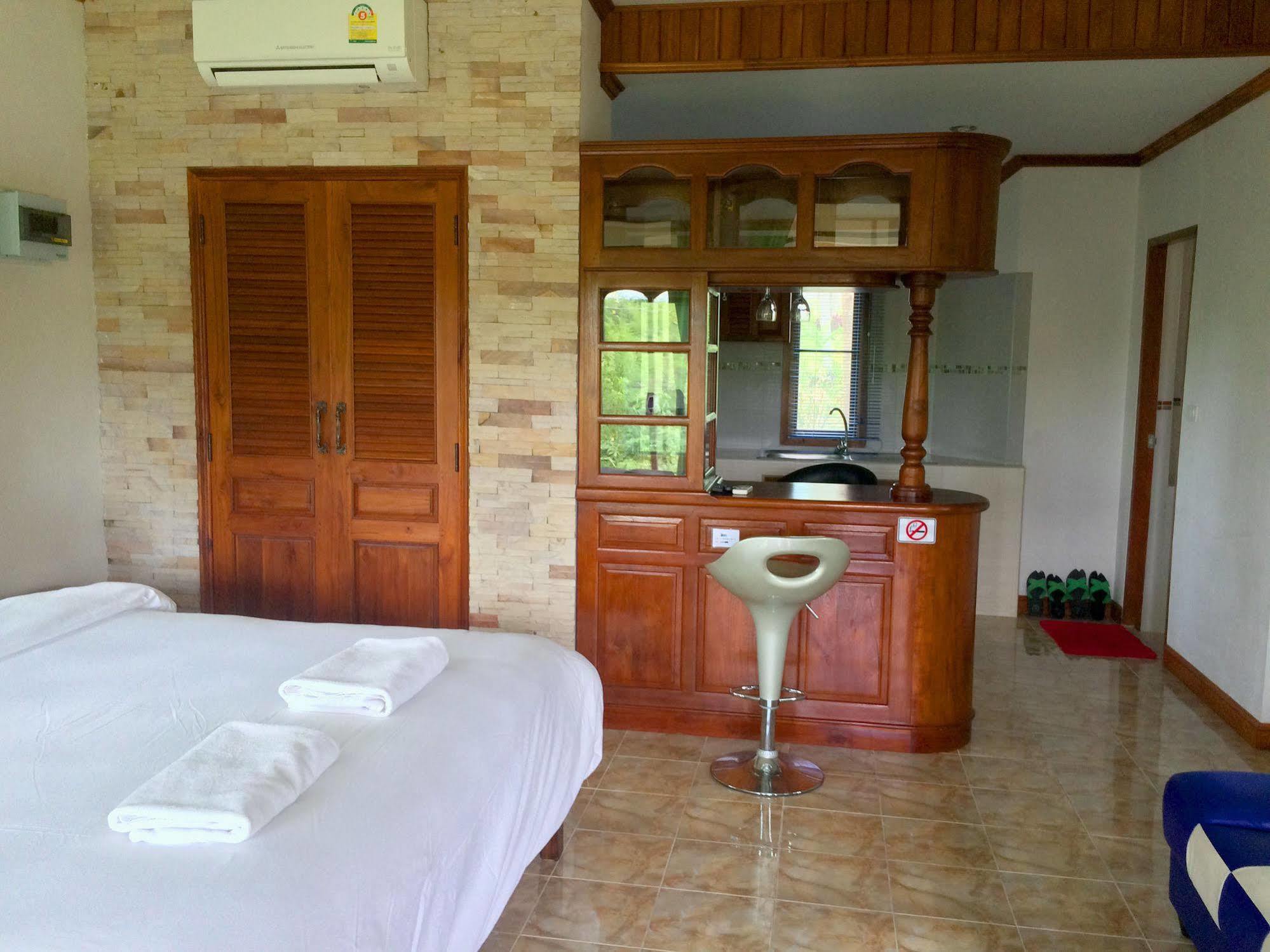 Mont Goei Pai Hotel Bagian luar foto